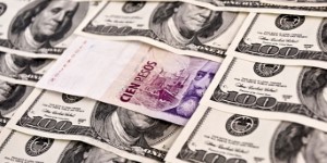 En qué se puede invertir si sube el dólar